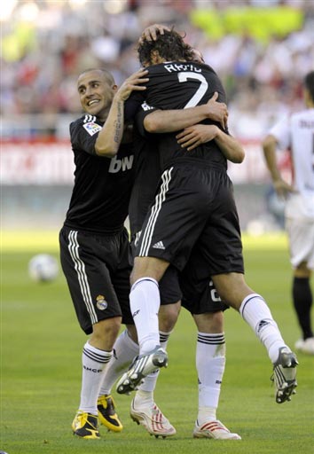 利并不意味 利并不意味