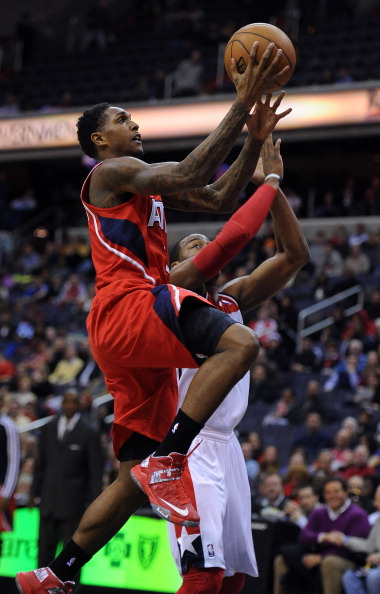 手施加一定 手施加一定